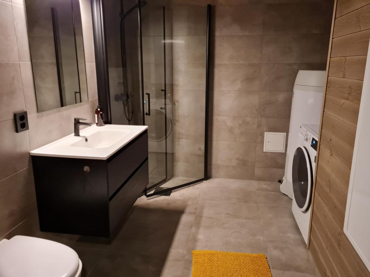Rorbu Ved Sjoen Villa Bud Luaran gambar